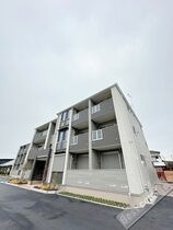 エテルノ泉南馬場の外観