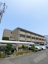 コンフォール日根野の外観