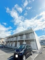 レオパレスカズⅠの外観