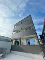 レヴール鳳南の外観