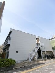 写真：レオパレス小人町の外観