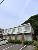 レオパレス名草山の外観