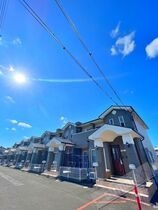 カルムガーデン岩出の外観
