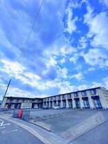 レオパレス紀北なかじまの外観