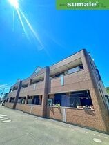 シャインハピサスの外観