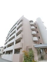 ノイフロイデの外観