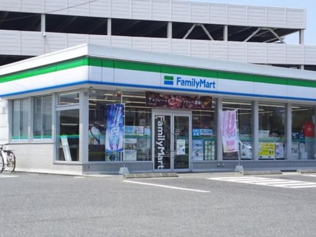 ファミリーマート倉敷中庄店