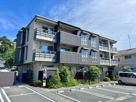 アルネストの外観