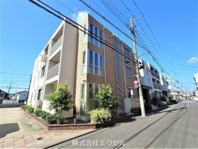 福生市加美平2丁目の外観
