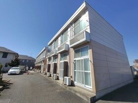 レオパレスエルビエントの外観