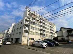 ダイヤコーポ東雲の外観