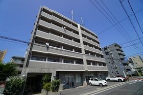 コンフォール三滝の外観