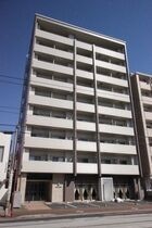 プラージュ村本の外観