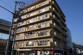東洋コーポラスの外観