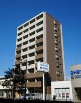 NKSビルの外観