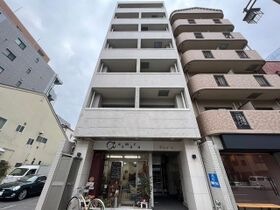 7FLATSの外観