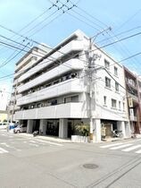 寺西ビルの外観