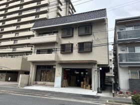 川端ビルの外観