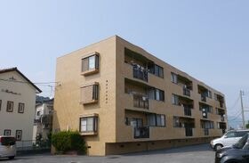 川本マンションの外観