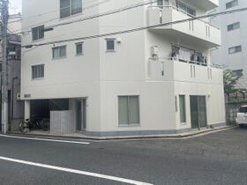Yotuba biruの外観