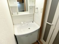 明るい色調の室内です