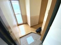 落ち着いた玄関です