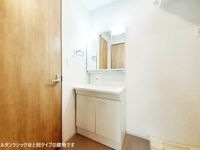 忙しい朝には欠かせない洗面所です