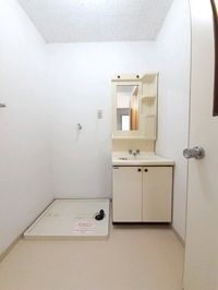 コンパクトで使いやすい洗面所