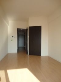 個人の部屋や寝室として使える洋室です