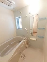 ゆったり過ごせるお風呂です