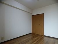 スタンダードな洋室です