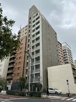 オーパスホームズ八丁堀の外観