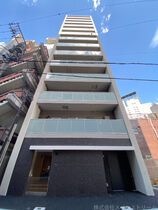 フィシオ飯田橋の外観