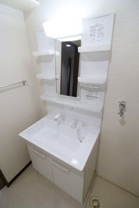 独立洗面台