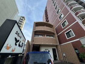 SKビルの外観