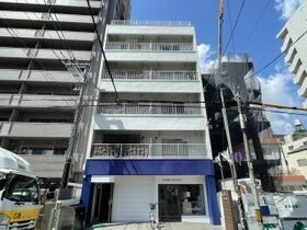 土手ビルの外観