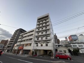 サンリバー新宅の外観