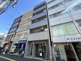 中島ビルの外観