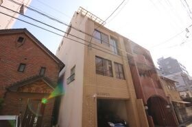 森岡ビルの外観