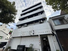 ジューヌボアの外観