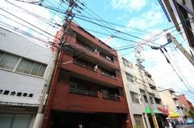 新家ビルの外観