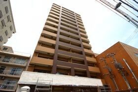 ビリオネアS竹屋の外観