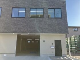 印場元町5-2GIMUCOの外観