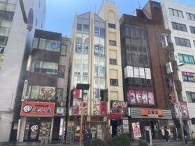 イレブンビルの外観