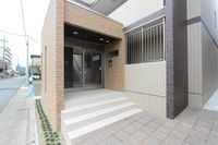 清潔なエントランスです