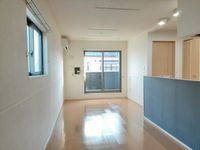 ゆったり過ごせる居間です