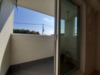 お洗濯にも便利なバルコニー付き