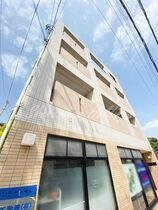 センテナリオKの外観