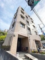 アメニティーヒルズの外観