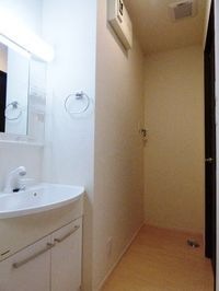 独立洗面台完備